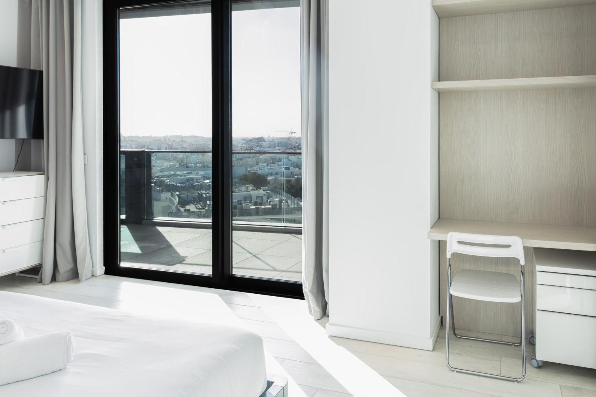 Modern Apartment In The Center Of St Julians By Arcobnb San Ġiljan Exterior foto